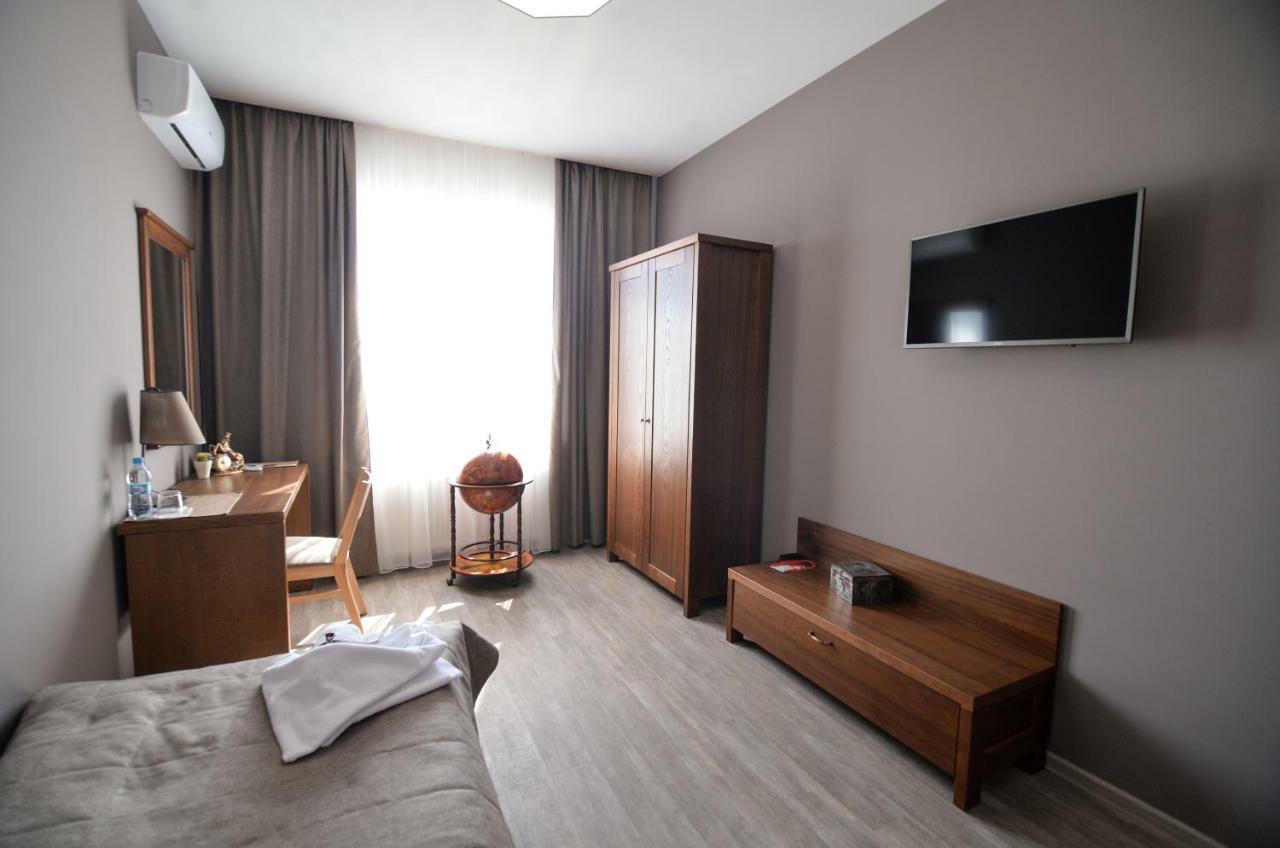 Geography Hotel Veresneve Kültér fotó