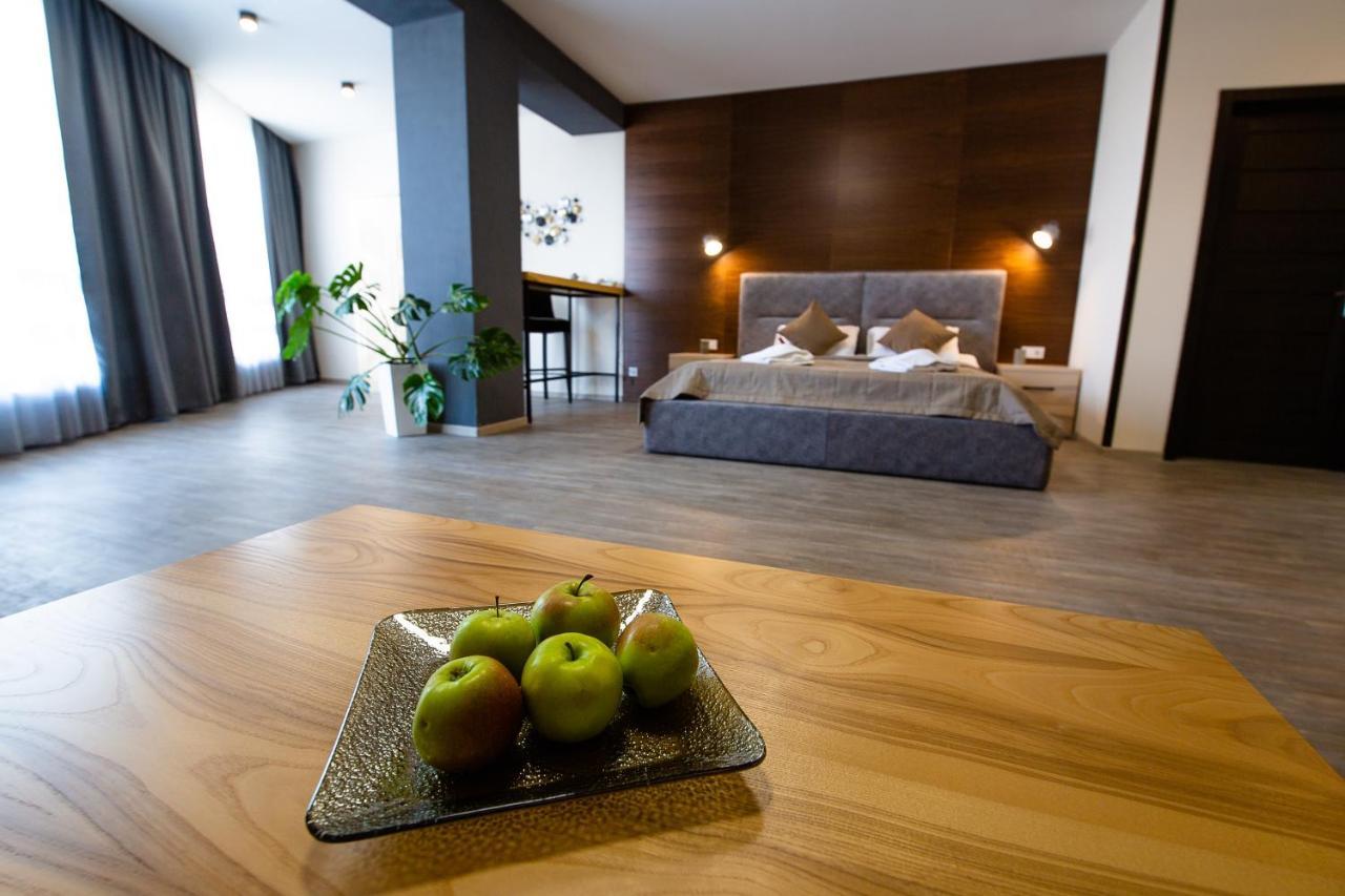 Geography Hotel Veresneve Kültér fotó