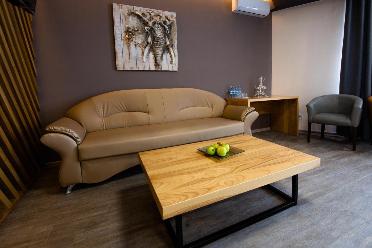 Geography Hotel Veresneve Kültér fotó